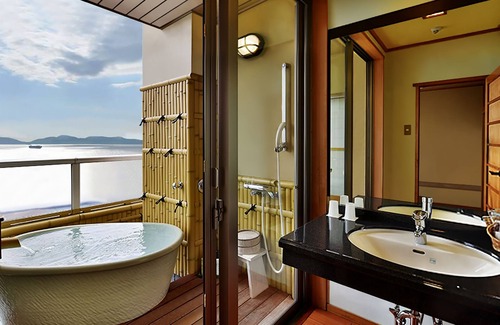 Nishiuracho House | Discover Tenku Kaiyu no Yado Suehiro with Ocean Views