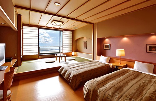 Nishiuracho House | Discover Tenku Kaiyu no Yado Suehiro with Ocean Views