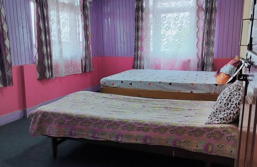 Darjeeling Apartment | Family-Friendly Tenkyong Homestay for Memorable Stays