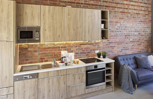 Gorzig Apartment | Cozy Retreat for 2+1: Pool, Spa & Pet-Friendly Stay