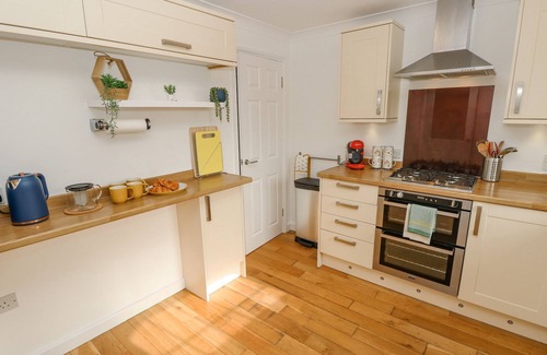 Totland Bay House | Family-Friendly Tennyson View with Garden in Totland