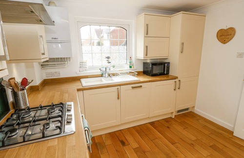 Totland Bay House | Family-Friendly Tennyson View with Garden in Totland