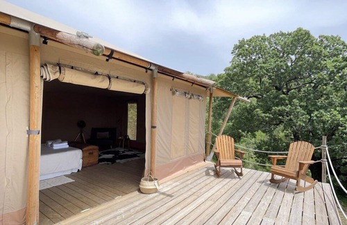 Scansano RV Rental | Cozy Tenda Lusso BagnoStardust: Pet-Friendly with Pool
