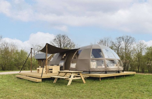 Rijssen RV Rental | Tent in Regge Fields With Stargazing