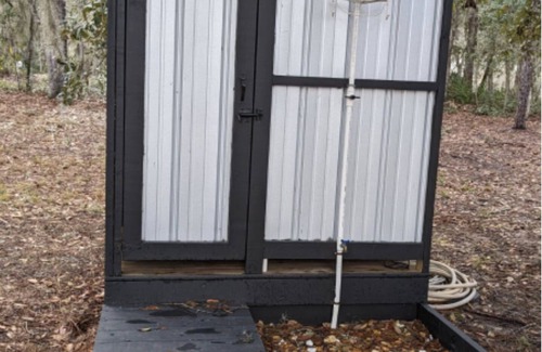Edgar RV Rental | Pet-Friendly Camping Space with Spa and Breakfast Awaits!