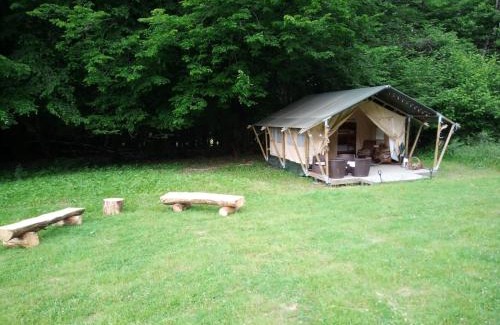 La Chapelotte Other | Experience Tente Lodge Élevage Girbal: Family-Friendly Retreat