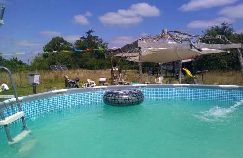 Peault Other | Unique Glamping Experience with Pool and Ocean View