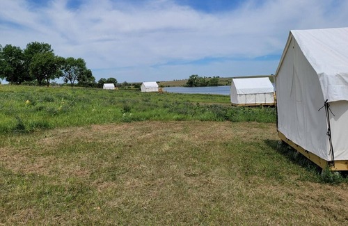 Loup City RV Rental | Tentrr State Park Site - Nebraska Sherman SRA – Redwood Lakeview C – Single Ca