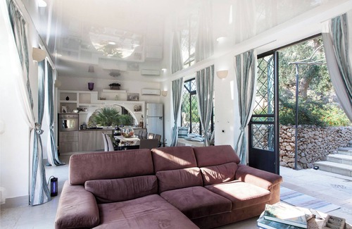Carpignano Salentino Villa | Relaxing Tenuta Bouganville with Pool & Garden in Italy