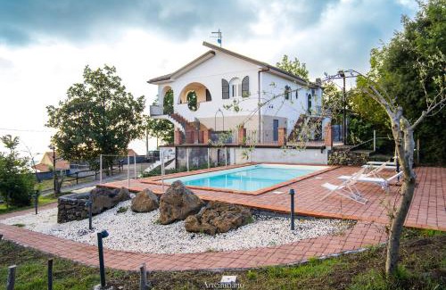 Mascali Villa | Relax at Tenuta Carbone with Pool and Pet-Friendly Amenities