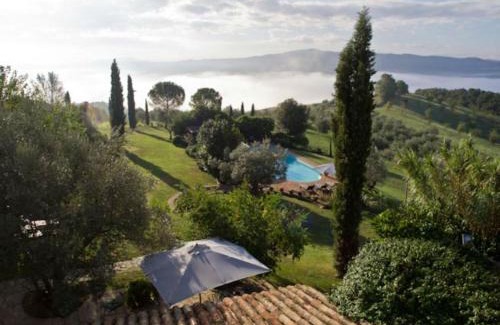 Todi Hotel | Charming Tenuta Di Canonica: Pool, Pet-Friendly Retreat