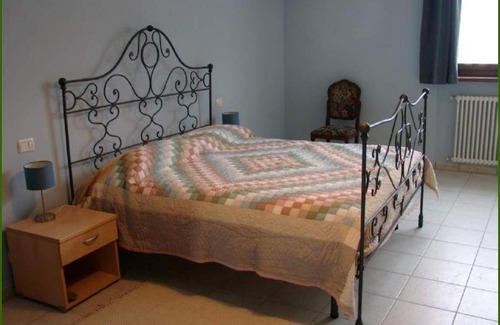 Clavesana House | Pet-Friendly Retreat at Tenuta di Costa Prà Awaits You