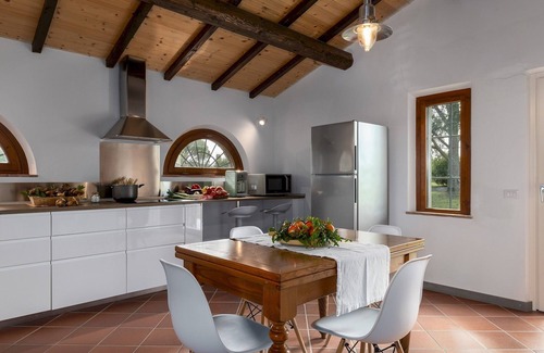 Castelfranco di Sotto Villa | Tenuta Francigena 8, Emma Villas