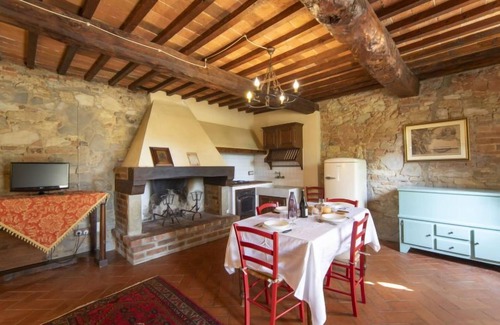 Lucignano House | Discover Tenuta Farneta: Pool, Spa & Family-Friendly Stay