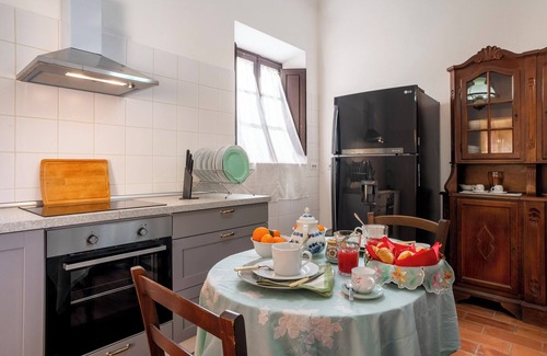 Peccioli House | Explore Tenuta I Mandorli: Pool, Spa & Pet-Friendly Stay