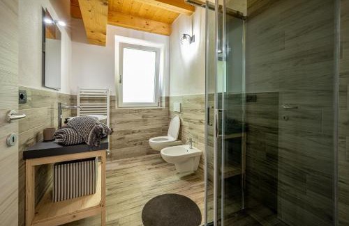 Montemezzo Apartment | Discover Tenuta il Sogno: Family & Pet-Friendly Retreat