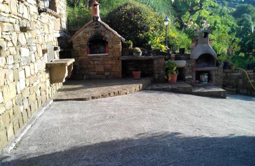 Castellabate Apartment | Family-Friendly Escape at Tenuta La Panoramica - Rated 9.5