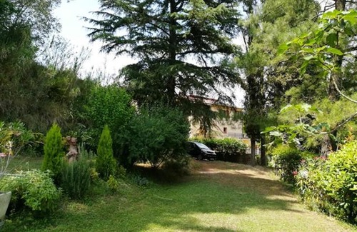 Palaia Apartment | Pet-Friendly Tenuta Santa Chiara: Rated 9/10 with Pool & Hot Tub