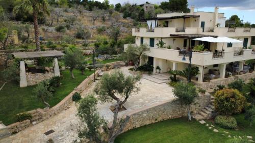 Specchia House | Oceanfront Bliss at Serra Peccatori - Guest Rated 10/10