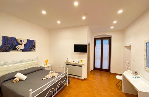 Corato House | Relaxing Retreat at Tenuta Vigna Del Noce with Spa & Hot Tub