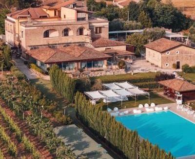 Dugenta House | Pet-Friendly Tenute del Gheppio with Ocean View Pool