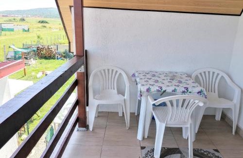 Baile Felix House | Budget-Friendly Teo Guest Rooms with Family Amenities