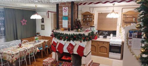 Gyula Apartment | Exceptional Teodor Apartman: Family-Friendly Comfort Awaits