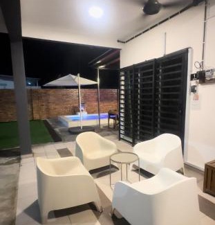 Taman Rakyat Villa | Tepi Villa Private Pool PD