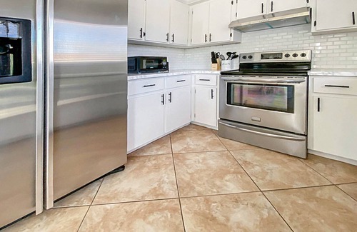 Jupiter House | Tequesta Beach House with Heated Private Pool & Ocean View
