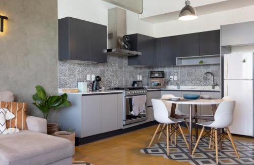 Americana Apartment | Explore Tequiloft in the Heart of a Vibrant Neighborhood