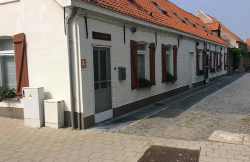 Ename House | Elegant Ter Ename n°2: Guest Rated 9/10 & Pet Friendly