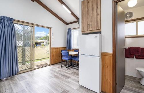 Teralba Hotel | Relaxing Retreat at Teralba Lakeside Caravan Park
