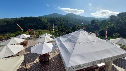 Bandung Villa | Enchanting Teras Luhur Villa & Cafe with Mountain Views