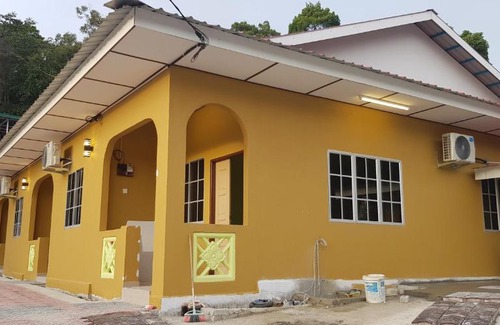 Teluk Nipah House | Oceanfront Teratak Nipah Homestay with Family-Friendly Amenities