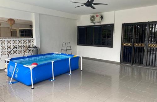 Si Rusa Resort | Discover Teratak Port Dickson Homestay with Ocean Views
