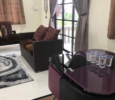 Kota Bharu House | Exceptional Teratak Tok Wan: Family-Friendly & Accessible Stay