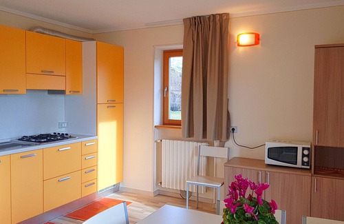 Campi Apartment | Cozy Teresa Appartamento Vista: Pet-Friendly Retreat