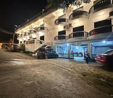 Kuala Tahan House | Budget-Friendly Teresek View Motel with Family Amenities
