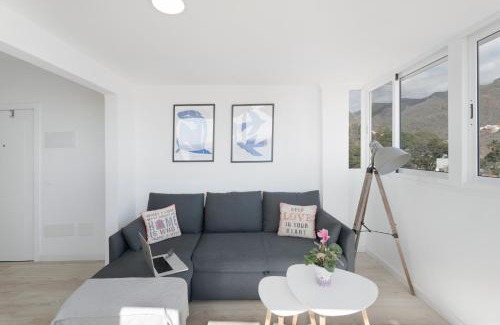 San Andres Apartment | Oceanfront Retreat at Teresitas Beach by Agüita Salada Suites