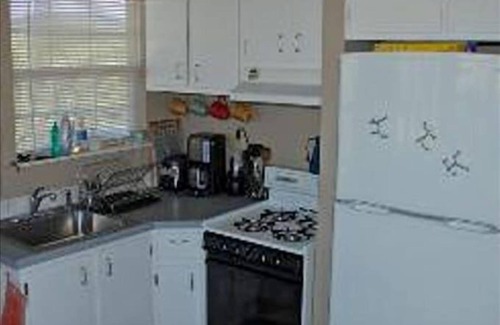 Alpine House | Eco-Conscious Terlingua Ranch Retreat with Family Amenities