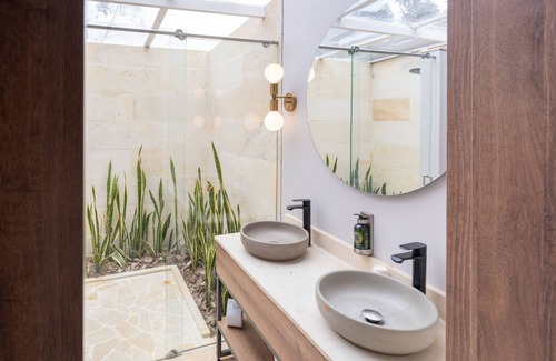 Villamaria Hotel | Relax at Termales del Otoño: 4-Star Spa & Pool Escape