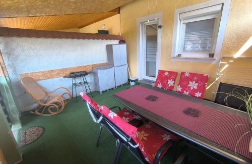Terme Catez House | Pet-Friendly Terme Catez Apartment with Spa & Dining