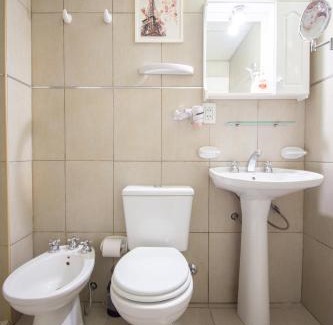 Macrozona Meseta Cerro Calafate Apartment | Pet-Friendly Apart Austral: Family Retreat with Great Reviews