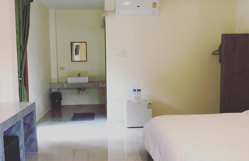 Nan Apartment | Top-Rated Terminal1cafe: Pet-Friendly with Breakfast Included