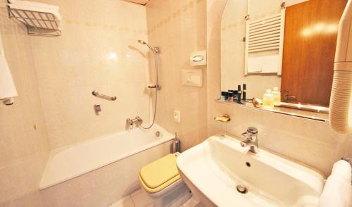 Jesolo Hotel | Beautiful Termini Beach Hotel & Suites with Oceanfront Bliss
