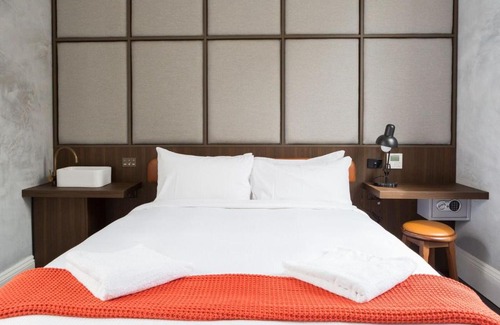 Pyrmont Hotel | Budget-Friendly Stay at Terminus Hotel Pyrmont with Breakfast