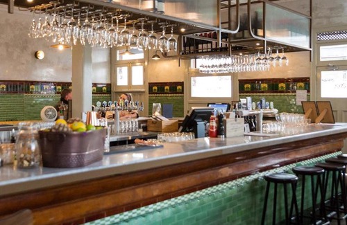 Pyrmont Hotel | Budget-Friendly Stay at Terminus Hotel Pyrmont with Breakfast