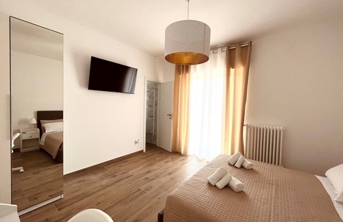 Termoli House | Convenient Termoli Station 1: Central Room with Balcony