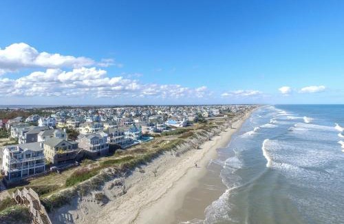 Corolla House | Discover Terning Point: Family & Pet-Friendly Retreat