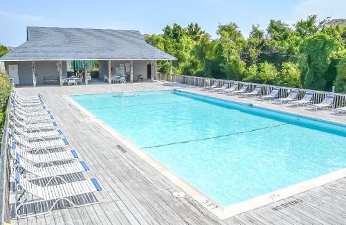 Corolla House | Discover Terning Point: Family & Pet-Friendly Retreat